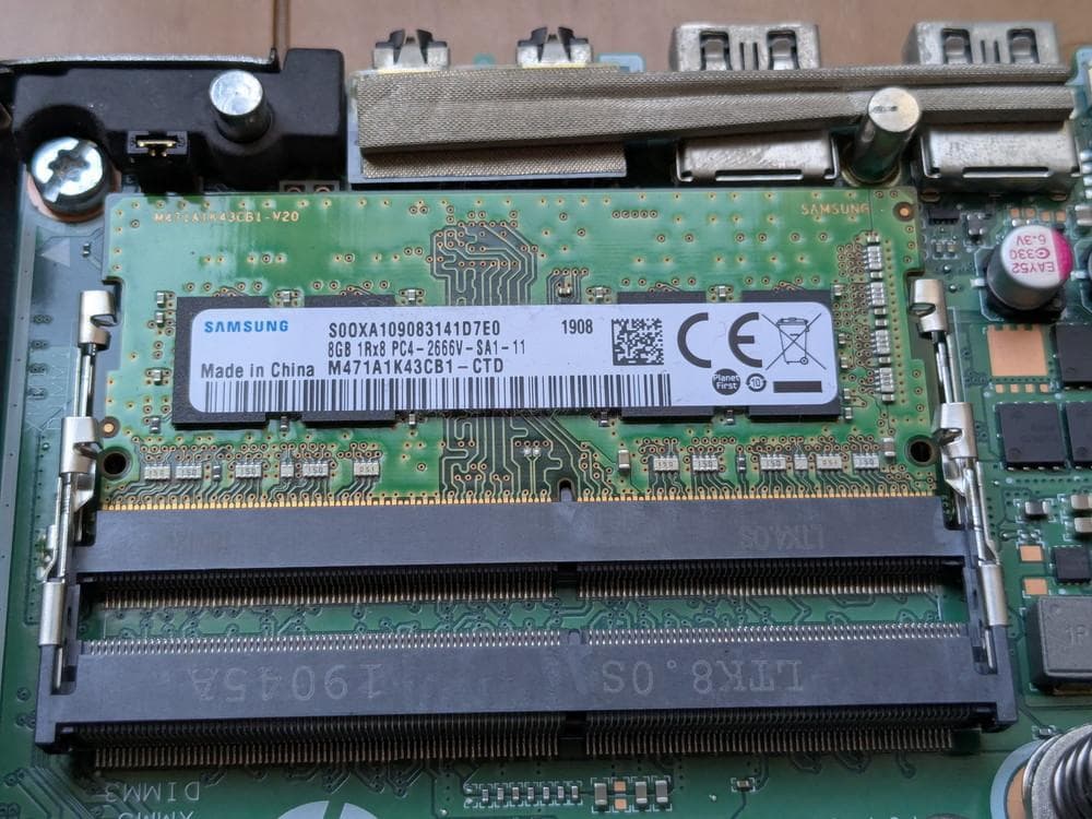 ミニPC HP EliteDesk 800 G4 DM i5-8600T/8G/256G