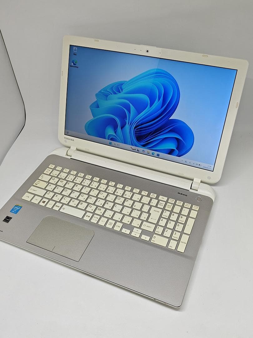 【東芝】爆速 Corei7/新品SSD128GB ノートパソコン 15.6 A6