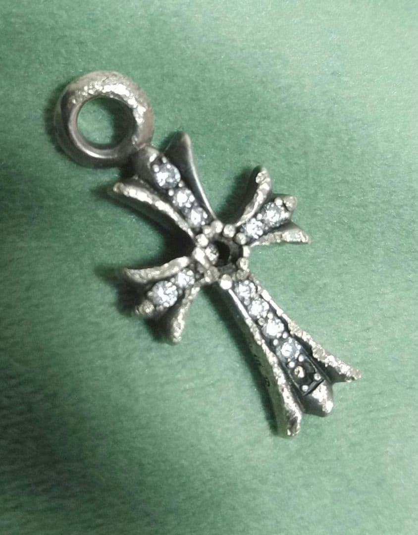 タイニークロスペンダント　➕ラージクロスおまけ