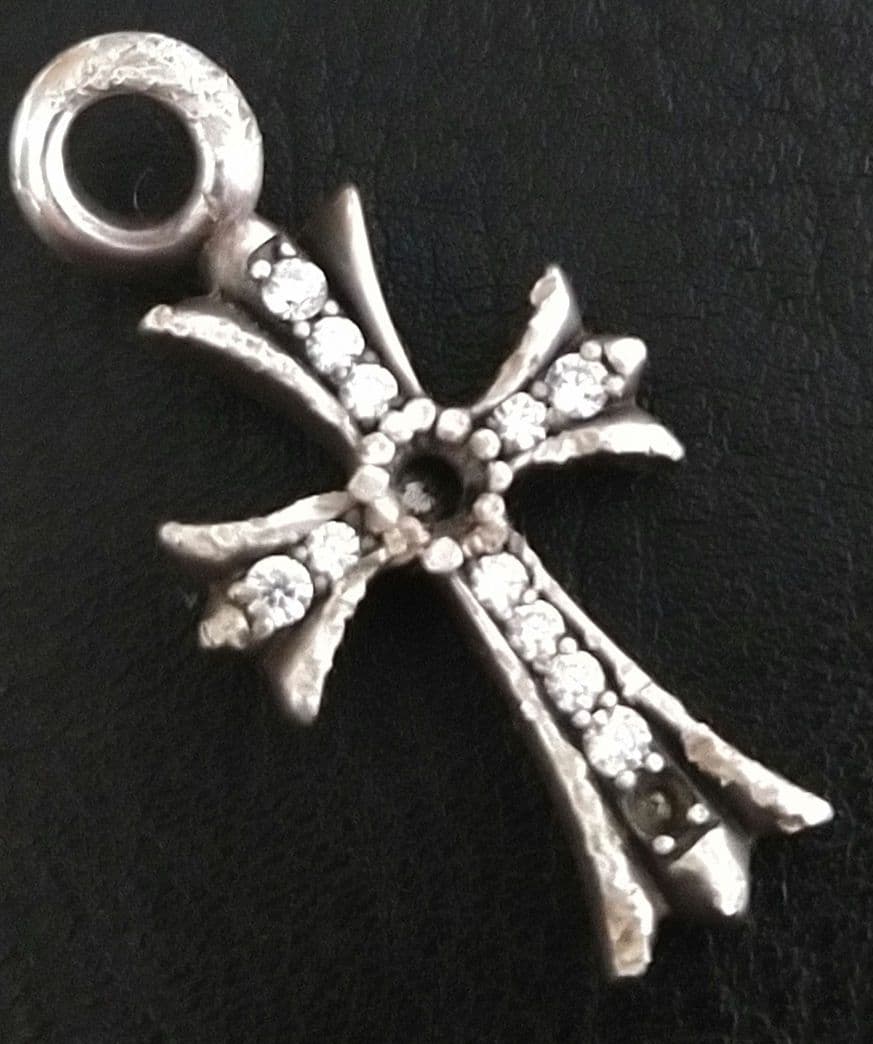 タイニークロスペンダント　➕ラージクロスおまけ