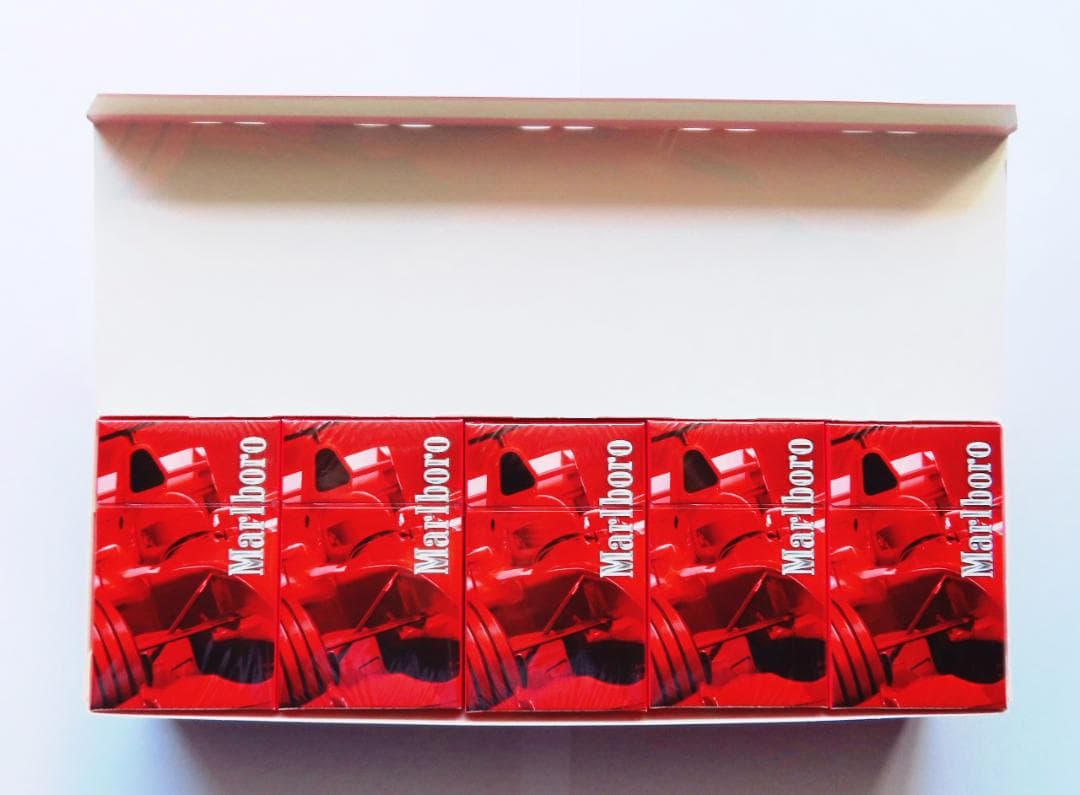 マルボロ / ラッキーストライク F1限定空箱 各10個 ＋ マルボロ F1灰皿