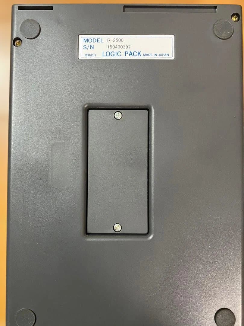 Palette-33 Logic Pack 本体と付属品