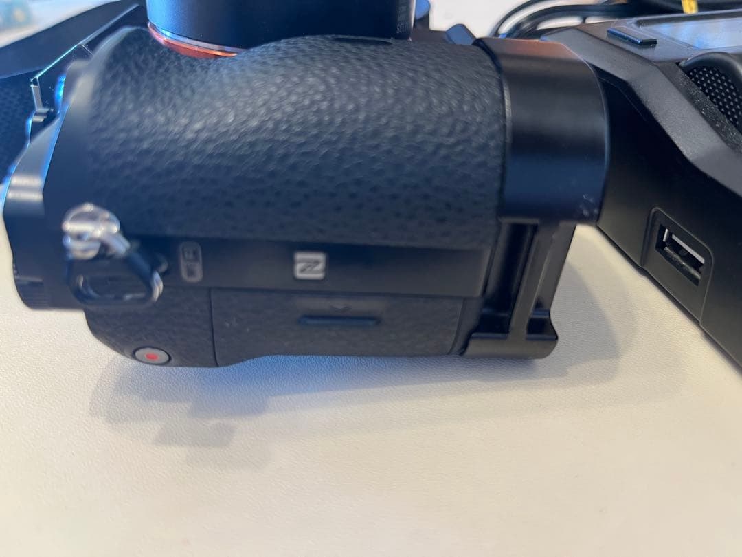 SONY α7R + 24-70 ZEISSレンズ