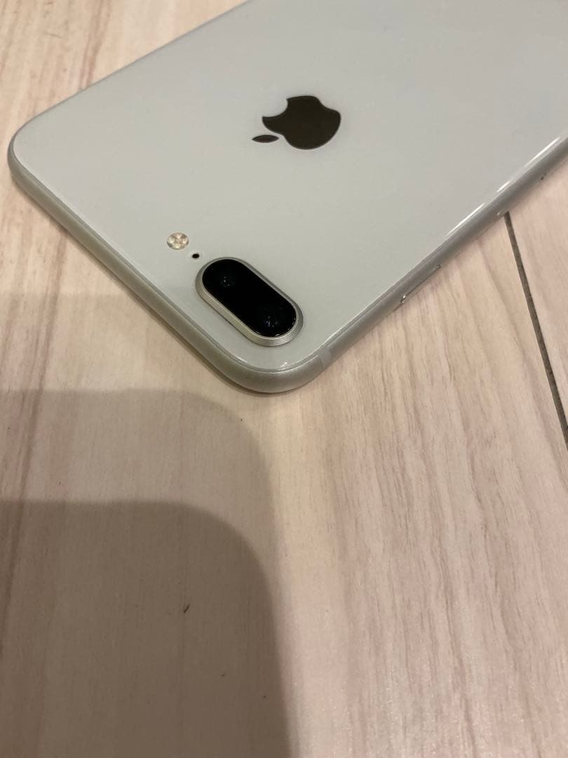 Apple iPhone 8Plus シルバー256GB