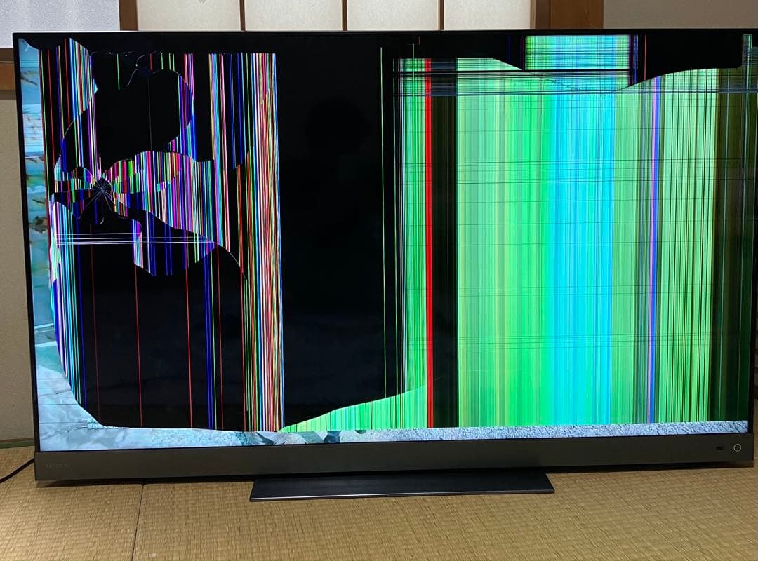 やこ557740XS 液晶テレビ 画面ひび割れあり