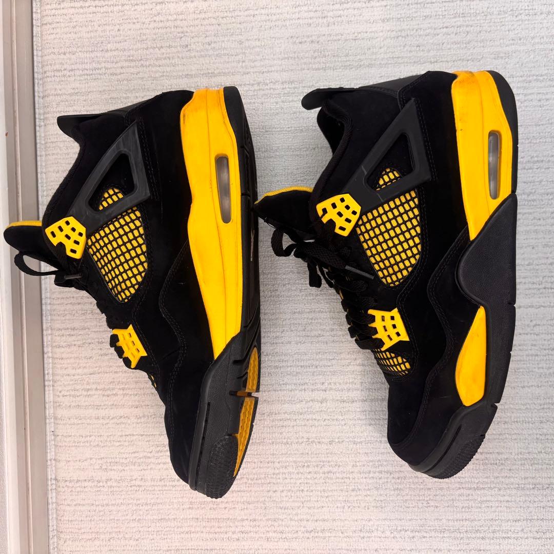 NIKE AIR JORDAN 4 RETRO THUNDERエアジョーダン4