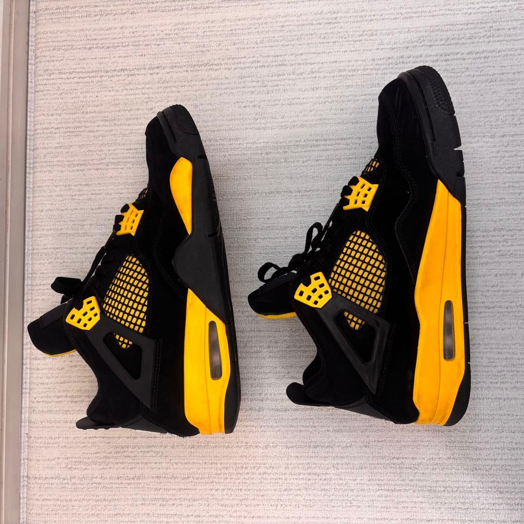 NIKE AIR JORDAN 4 RETRO THUNDERエアジョーダン4