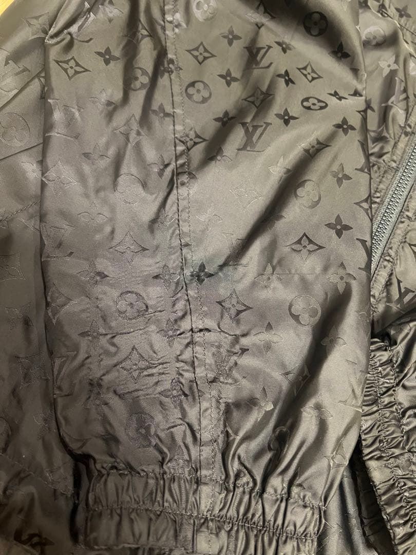 ルイヴィトン モノグラム ウインドブレーカー　ナイロンパーカー　ブルゾン