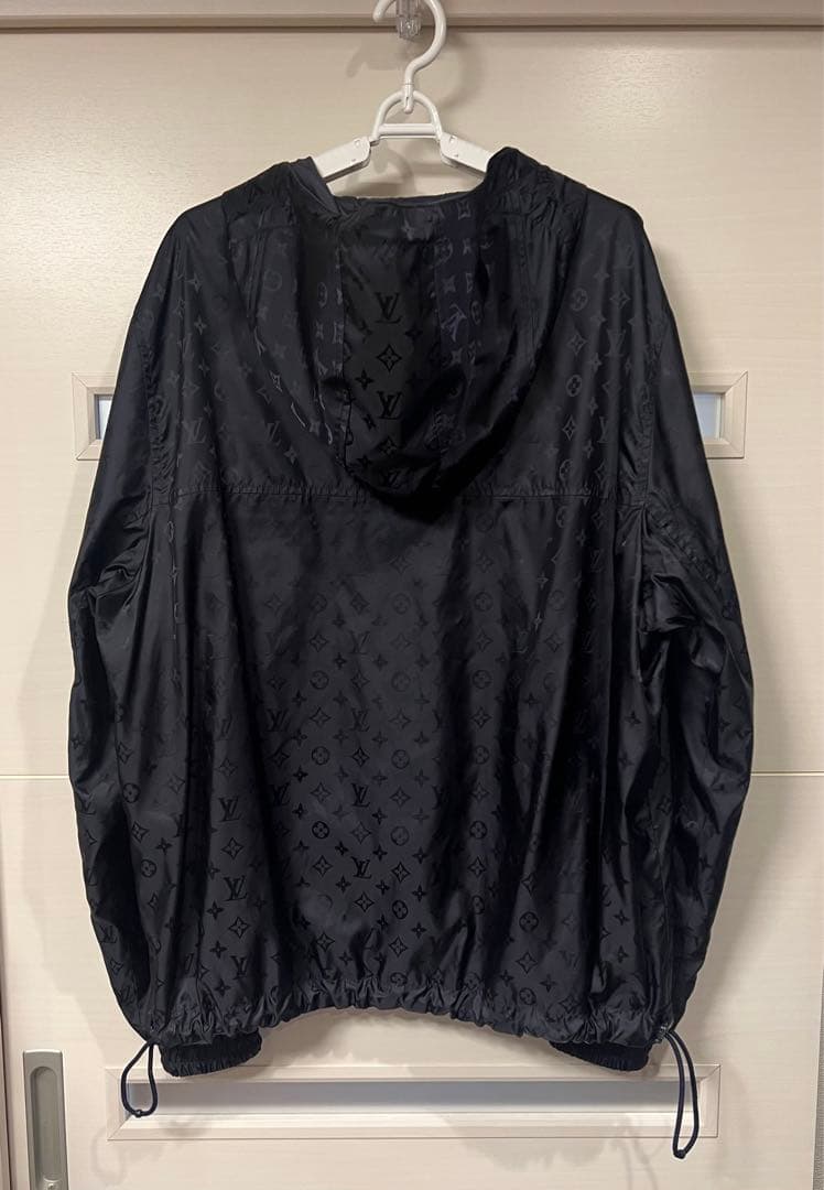 ルイヴィトン モノグラム ウインドブレーカー　ナイロンパーカー　ブルゾン