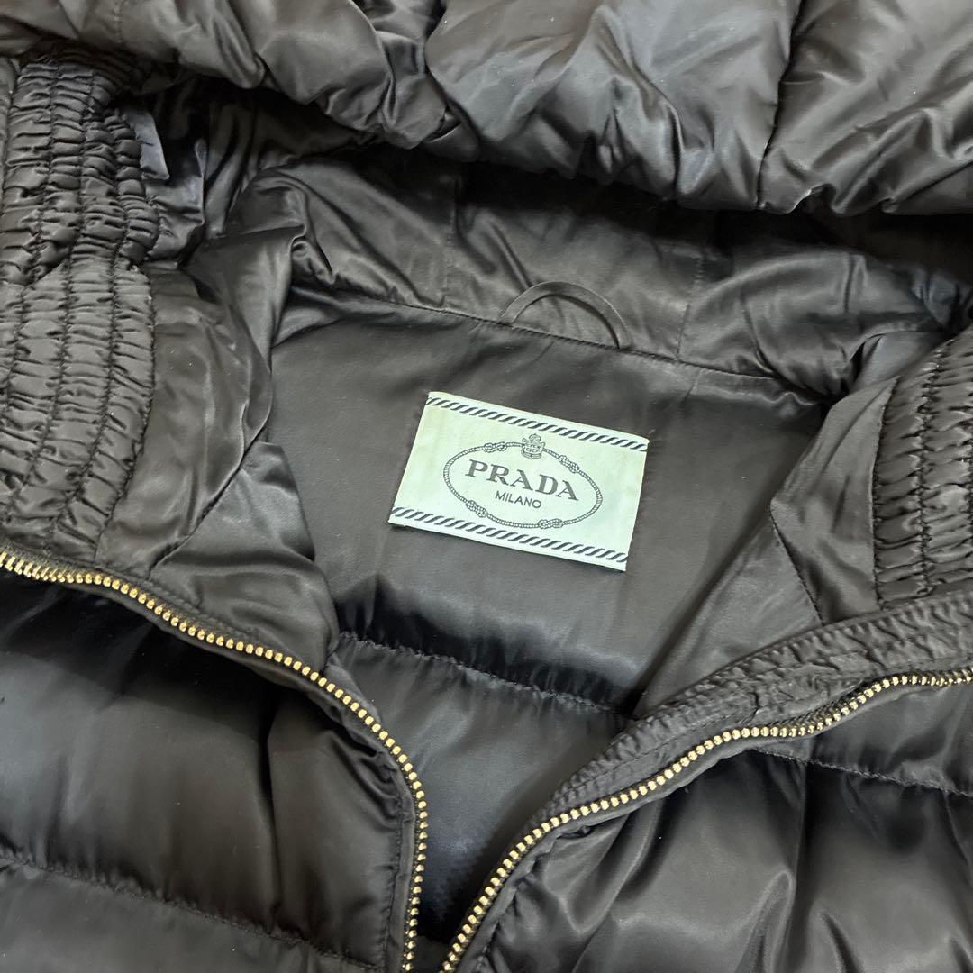 PRADA ブラック ロングダウンジャケット フード付き　三角プレート有