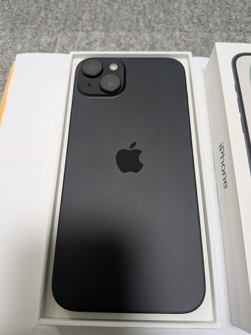 Apple iPhone15 plus ブラック