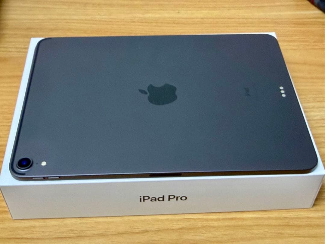 iPad Pro 2018 11インチ　64GB Wi-Fiモデル