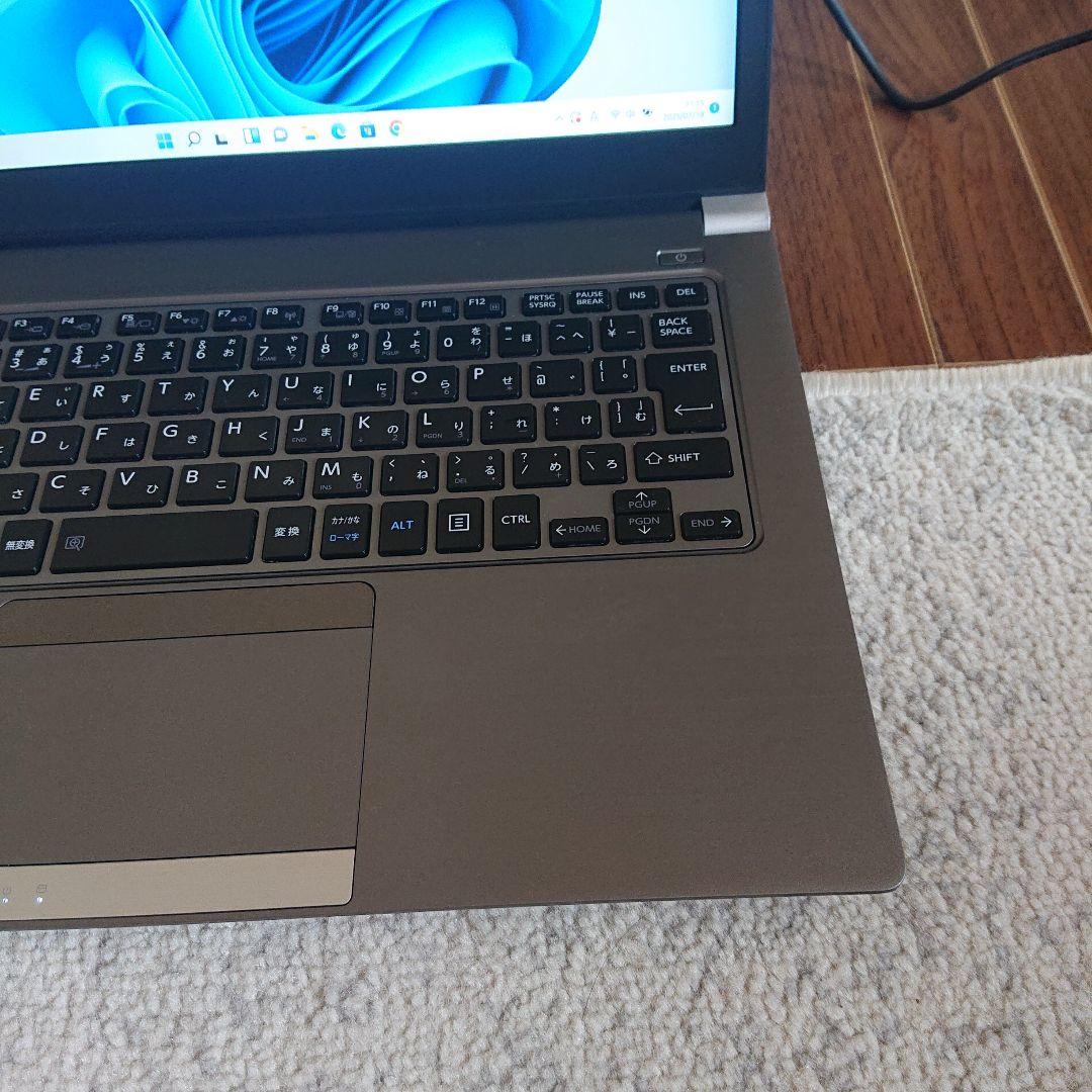 TOSHIBA ノートPC 8GBメモリ 256GB SSD