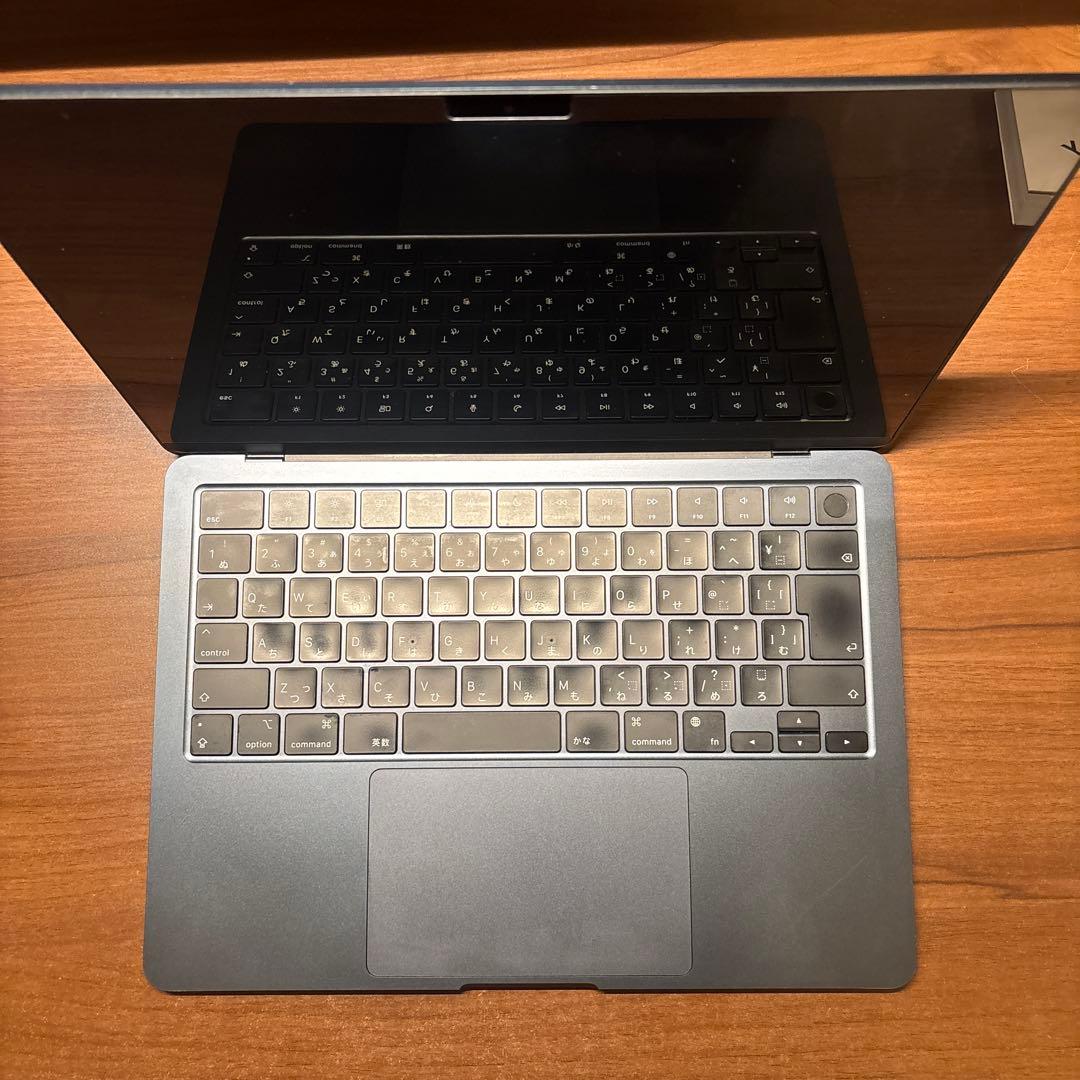 MacBook Air M2 13.6インチ 8GB/256GB