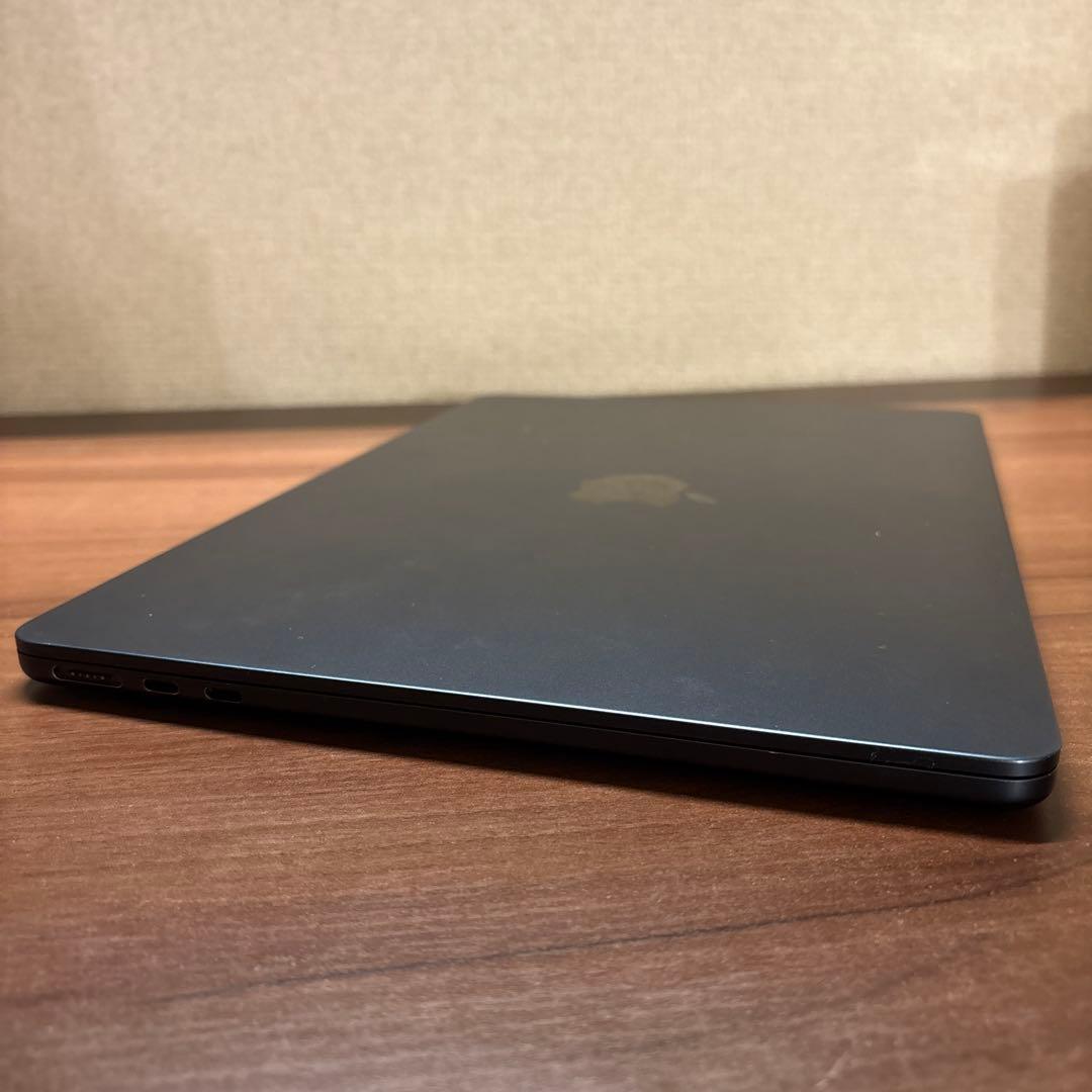 MacBook Air M2 13.6インチ 8GB/256GB