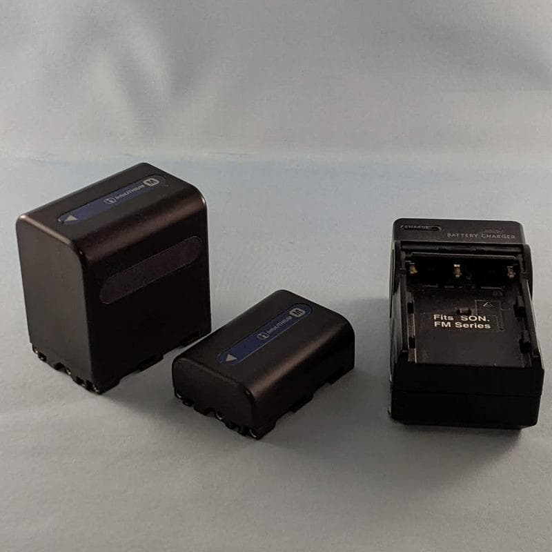 SONY CCD-TRV96 完動品・ジャンク品 2台セット