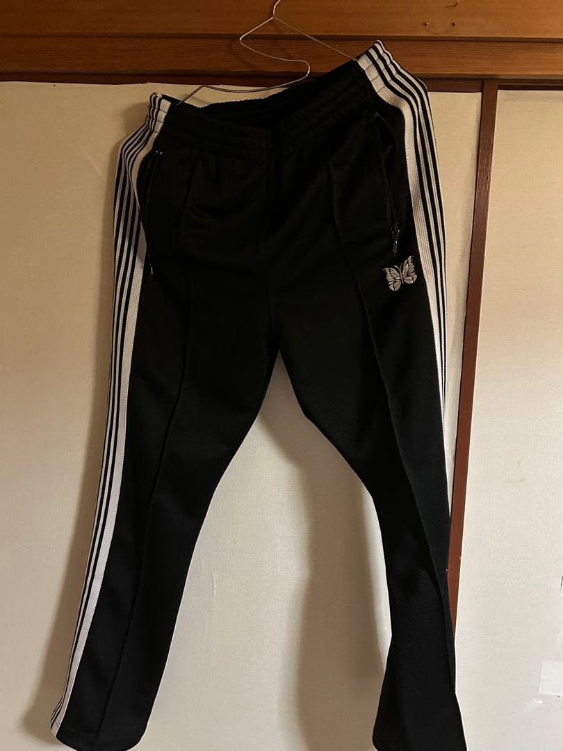 ニードルストラックパンツ　早いもの勝ち