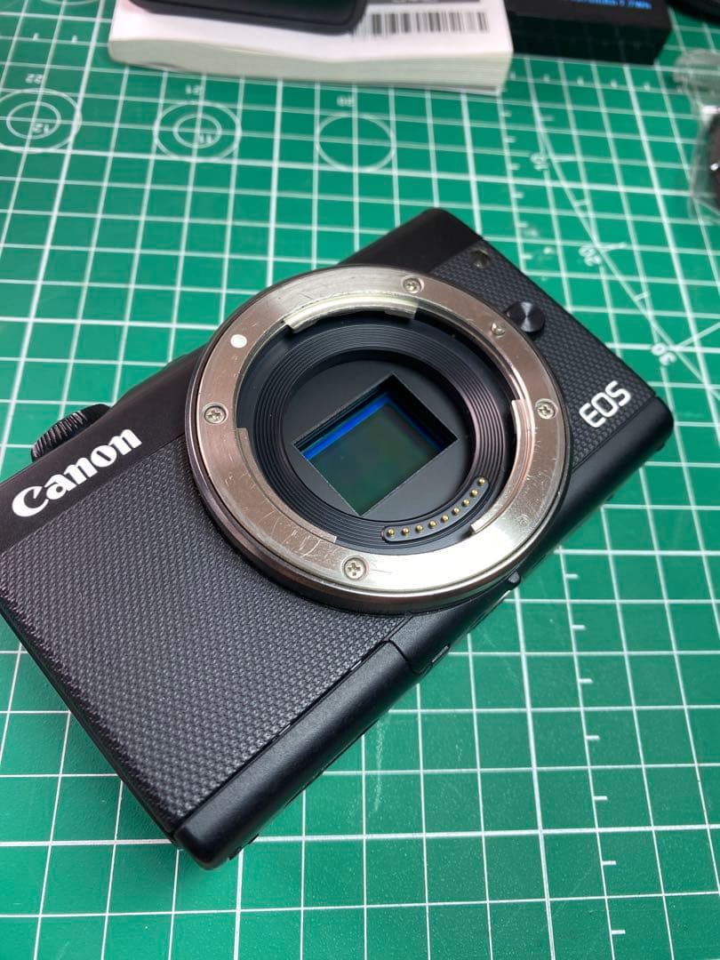 【美品】Canon EOS M100 ブラック レンズ複数本セット 動作確認済