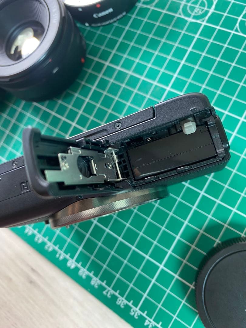 【美品】Canon EOS M100 ブラック レンズ複数本セット 動作確認済