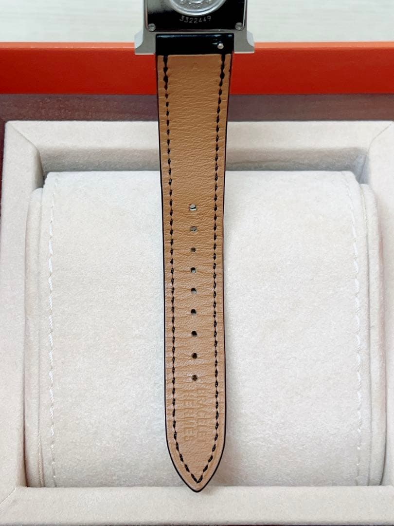 ◉ゆっちゃん　極美品【HERMES】エルメス Hウォッチ HH1.221