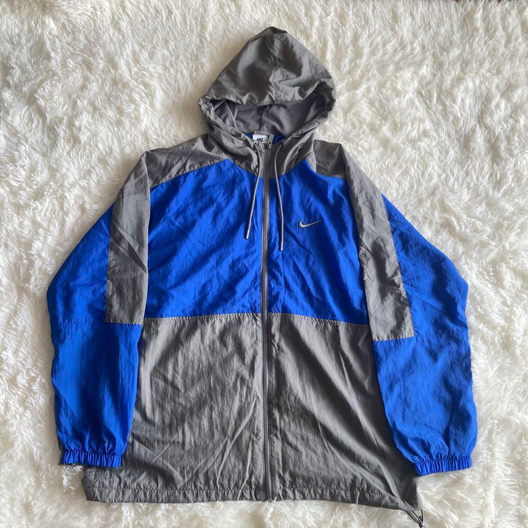 NIKE athletics East 青、グレーナイロンパーカー