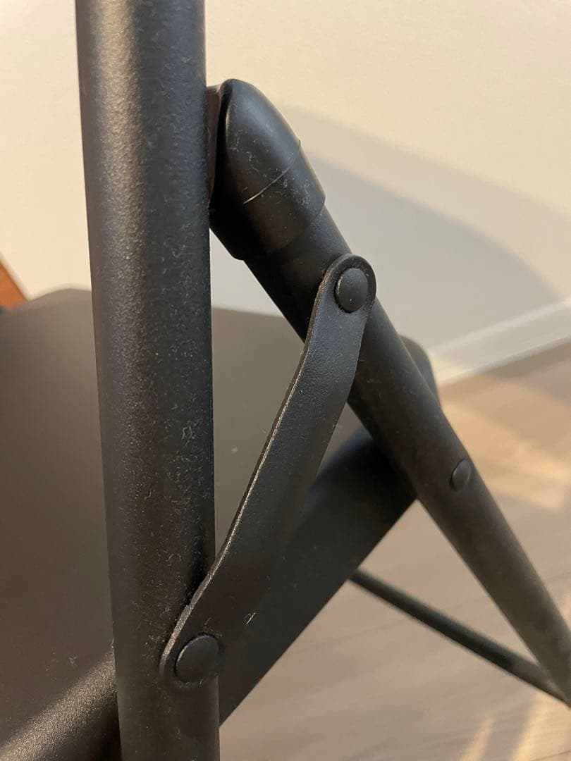 椅子 Supreme l flooring chair black