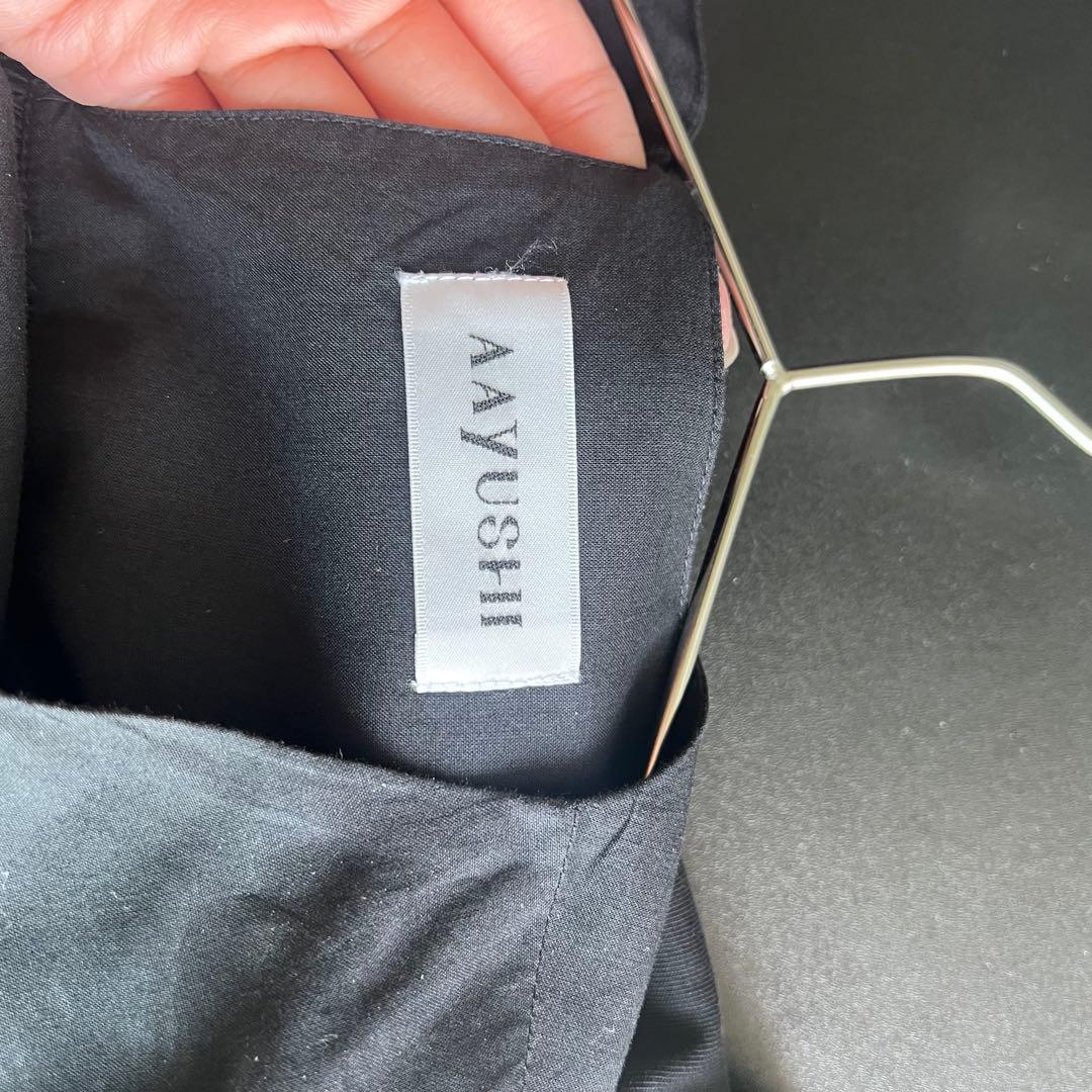 AAYUSHI フリルスリーブブラウス