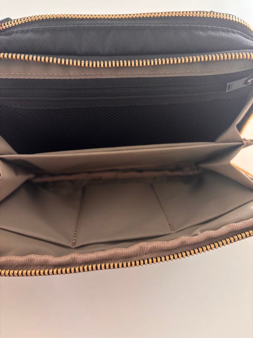 【今週末まで最終価格】ポーター シア　ウォレットショルダーバッグ 黒