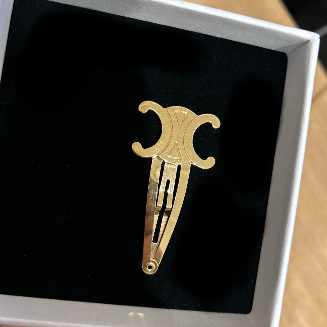 CELINE スナップ ヘアクリップ 一個売り　ゴールドフィニッシュ ブラス