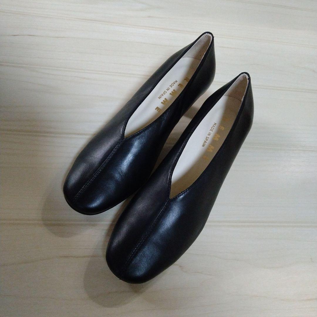 REMME レメ ブラック　レザーパンプス 黒