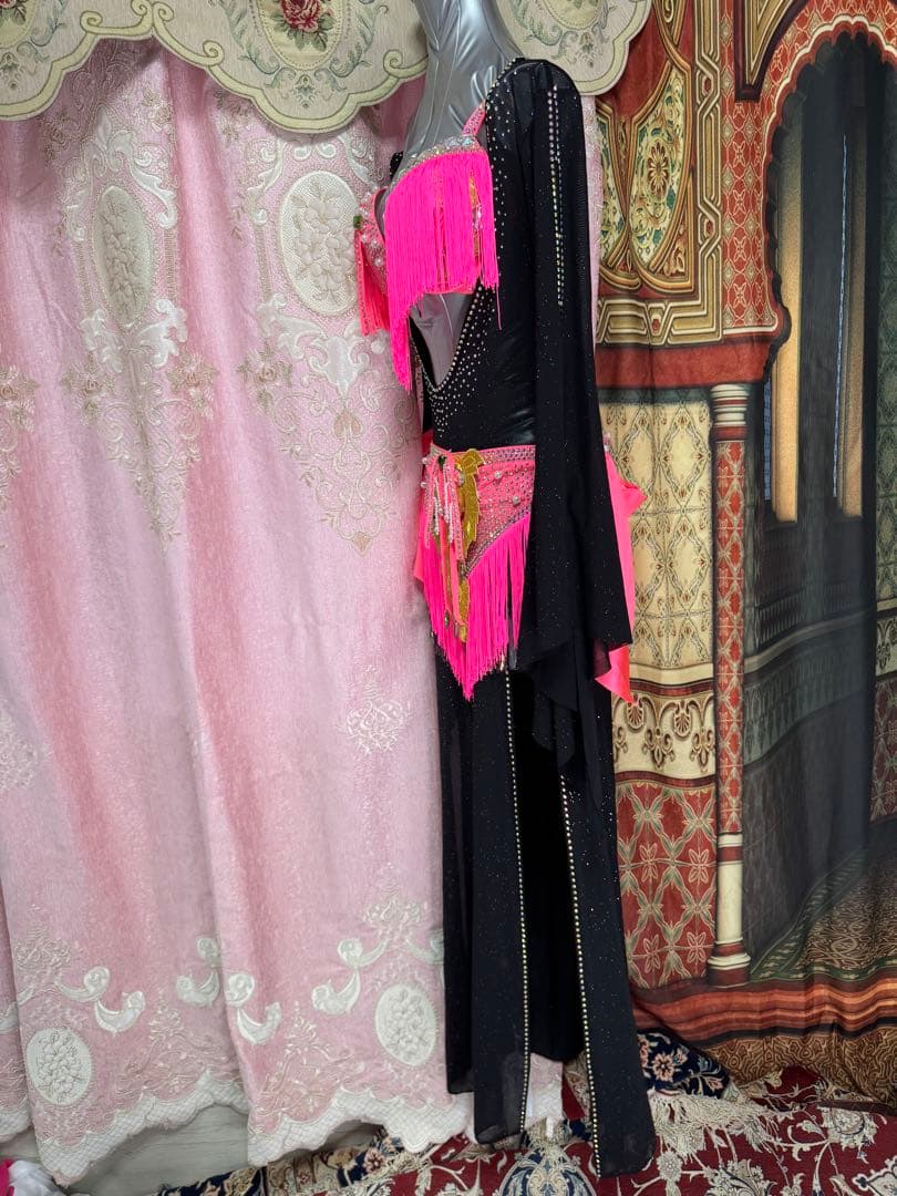 ベリーダンス　未使用　バラディ　サイーディ　ドレス　衣装　ピンク　　ブラック