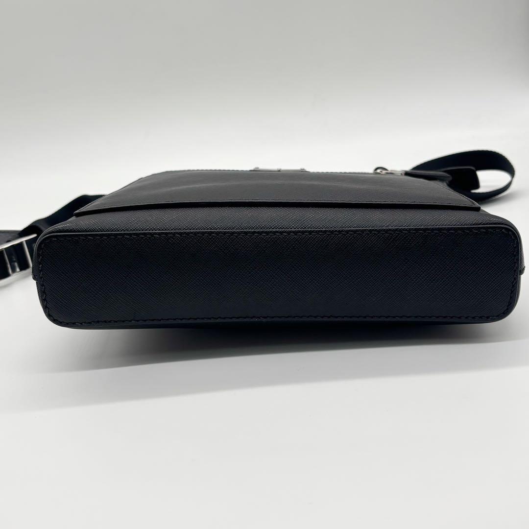 極美品 近年モデル プラダ ショルダーバッグ 斜めがけ可 サフィアーノレザー 黒