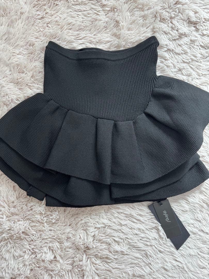 【新品】ラッフルニットベアトップ【styling】