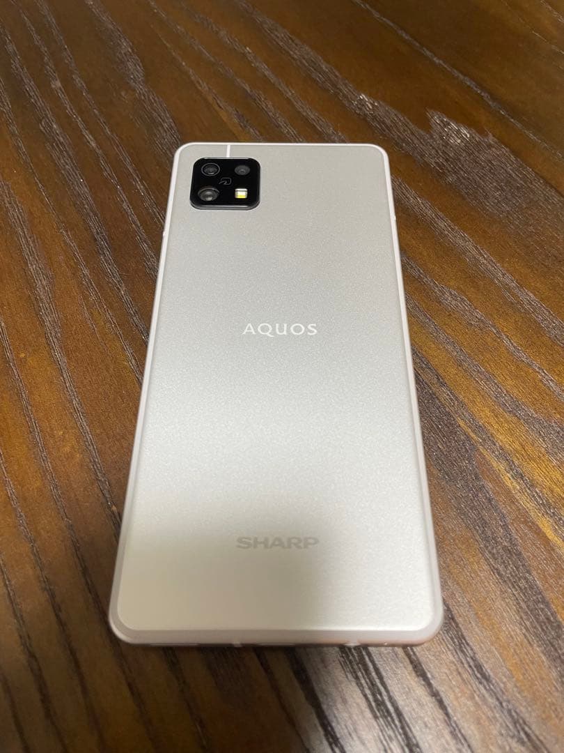 美品‼️SHARP AQUOSsense6 シルバー