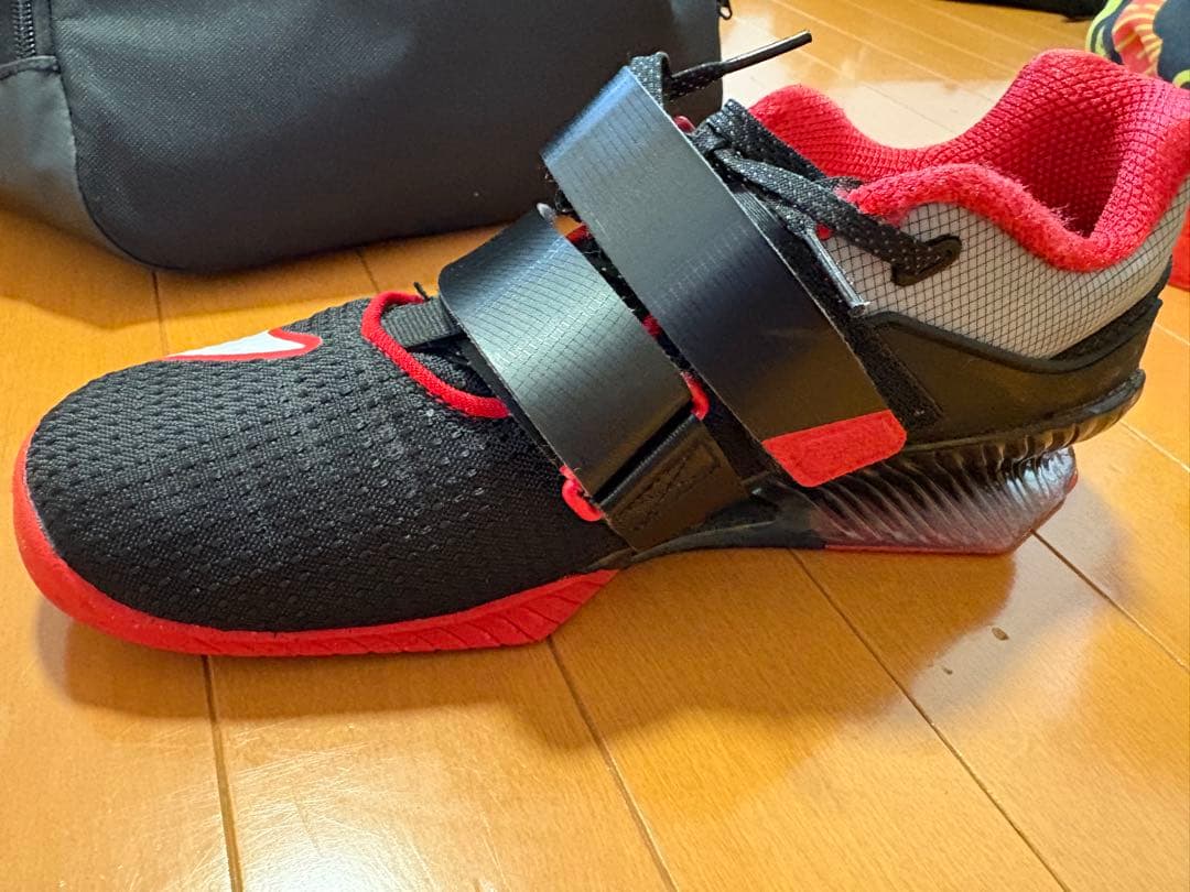 NIKE ロマレオス4