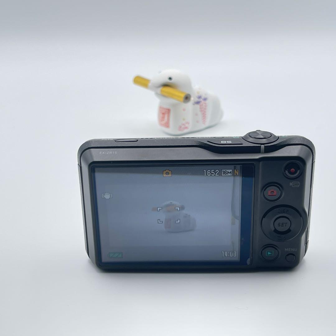 現状品 CASIO カシオ EXILIM EX-ZR15 デジタルカメラ