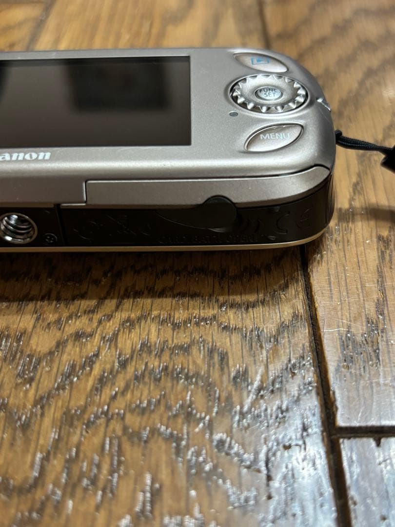 Canon IXY DIGITAL 510 IS ゴールド デジカメ