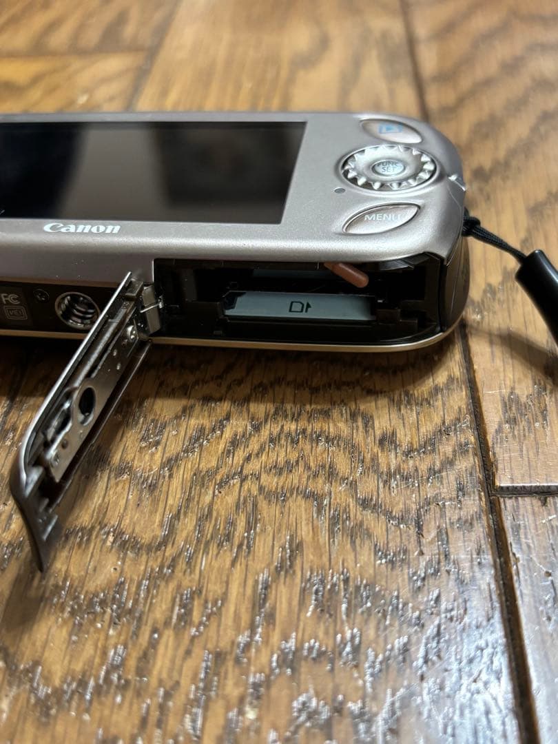 Canon IXY DIGITAL 510 IS ゴールド デジカメ