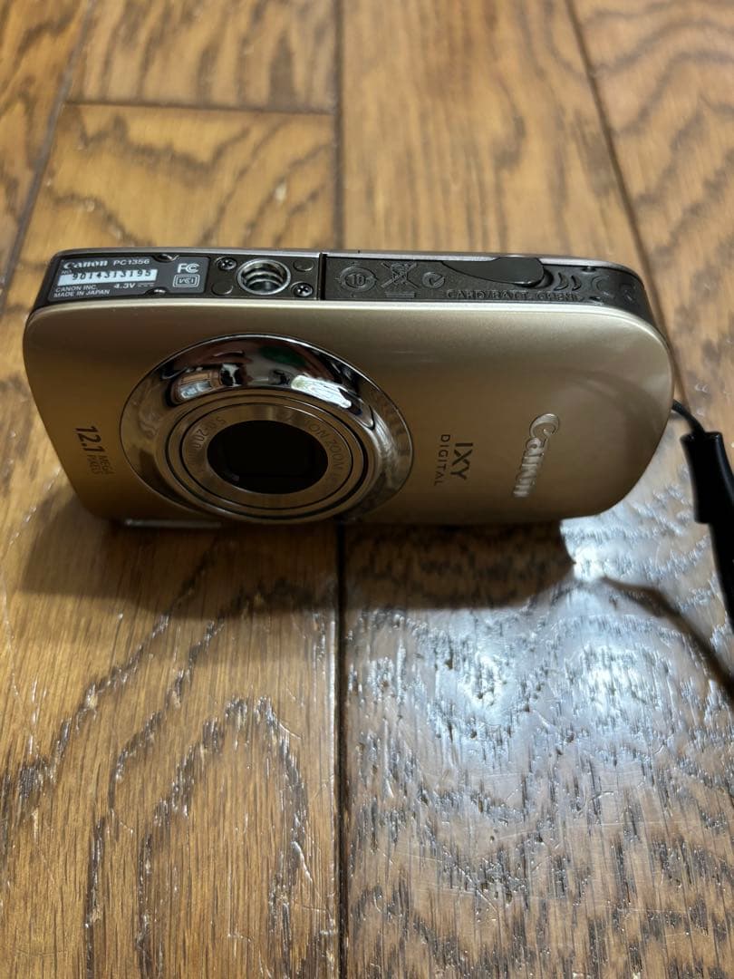 Canon IXY DIGITAL 510 IS ゴールド デジカメ