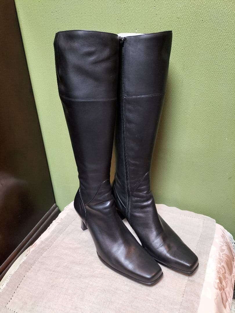 モモンガうさぎ屋の黒革ロングブーツ24センチ