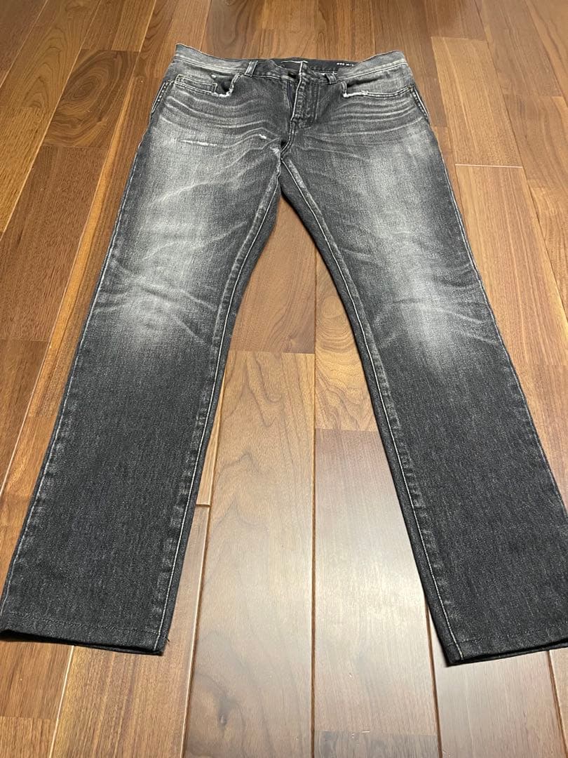 SAINT LAURENT ブラックデニム ダメージ加工