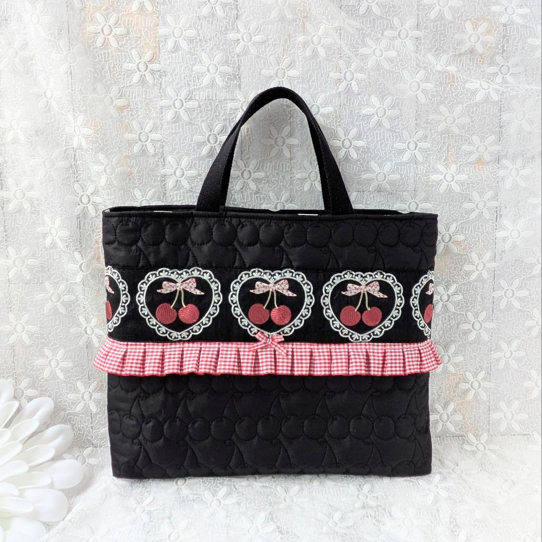 入園入学3点セット　手提げ　上履き袋　お着替え袋　さくらんぼの刺繍リボン