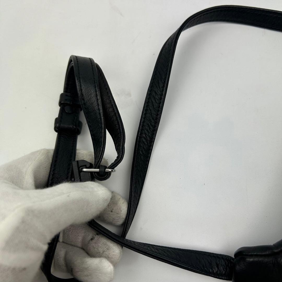 【美品】アエタ　ボディバッグ　ウエストポーチ　S ディアスキン　レザー　ブラック