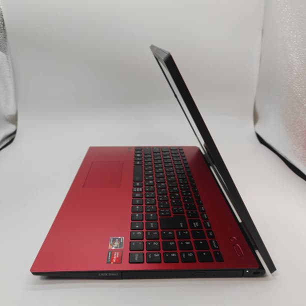 Ryzen7-5700U 16GB SSD512GB バッテリ◎ フルHD 15