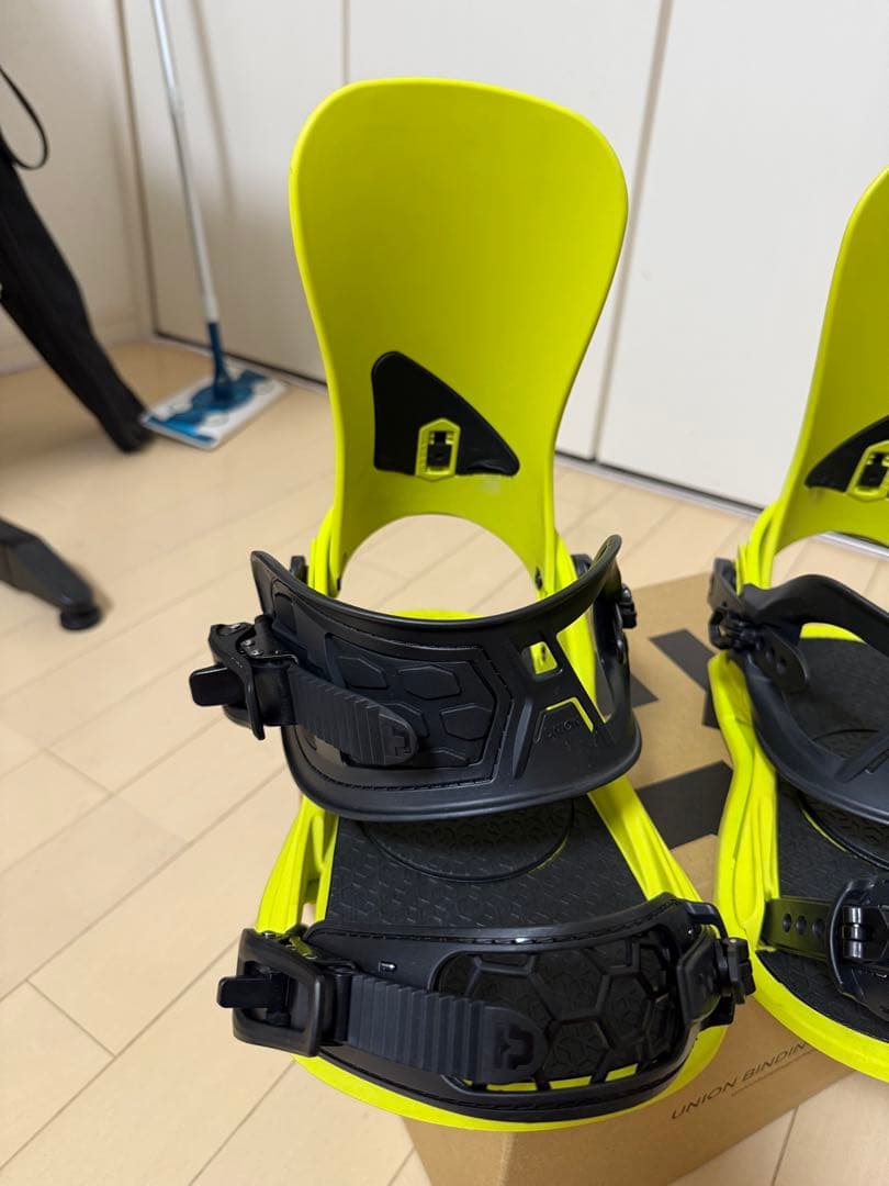 24-25UNION STRATA ACID GREEN Mサイズ