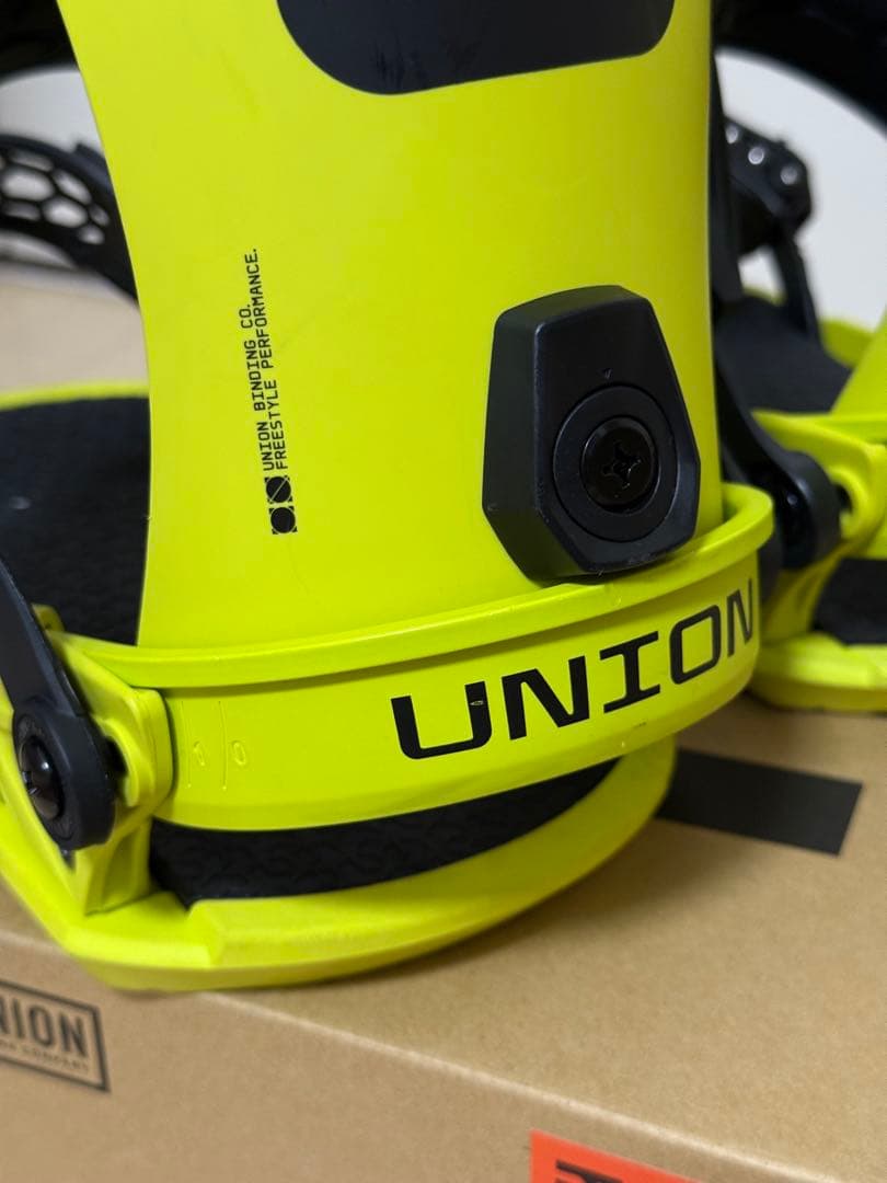 24-25UNION STRATA ACID GREEN Mサイズ