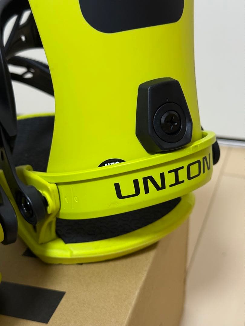 24-25UNION STRATA ACID GREEN Mサイズ