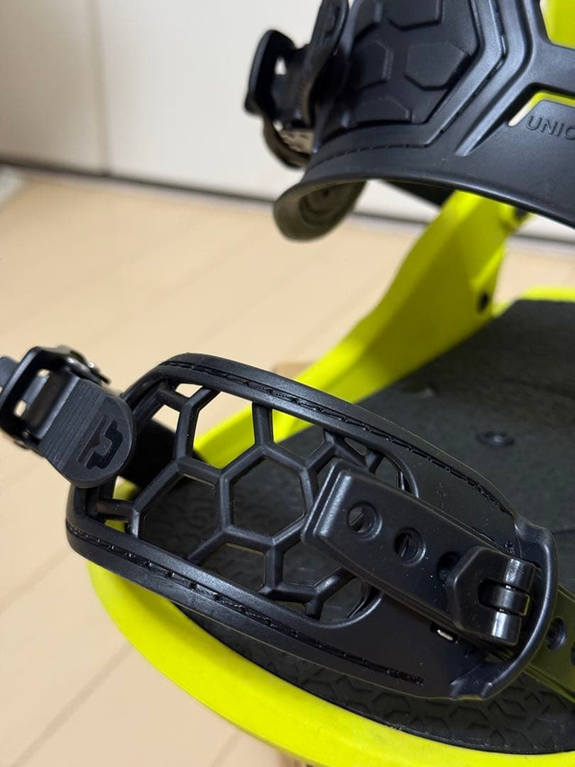 24-25UNION STRATA ACID GREEN Mサイズ