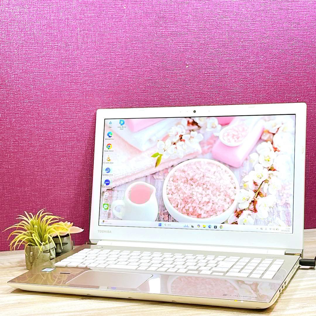 dynabook Core i7 8GB SSHD1TB Win11 訳あり