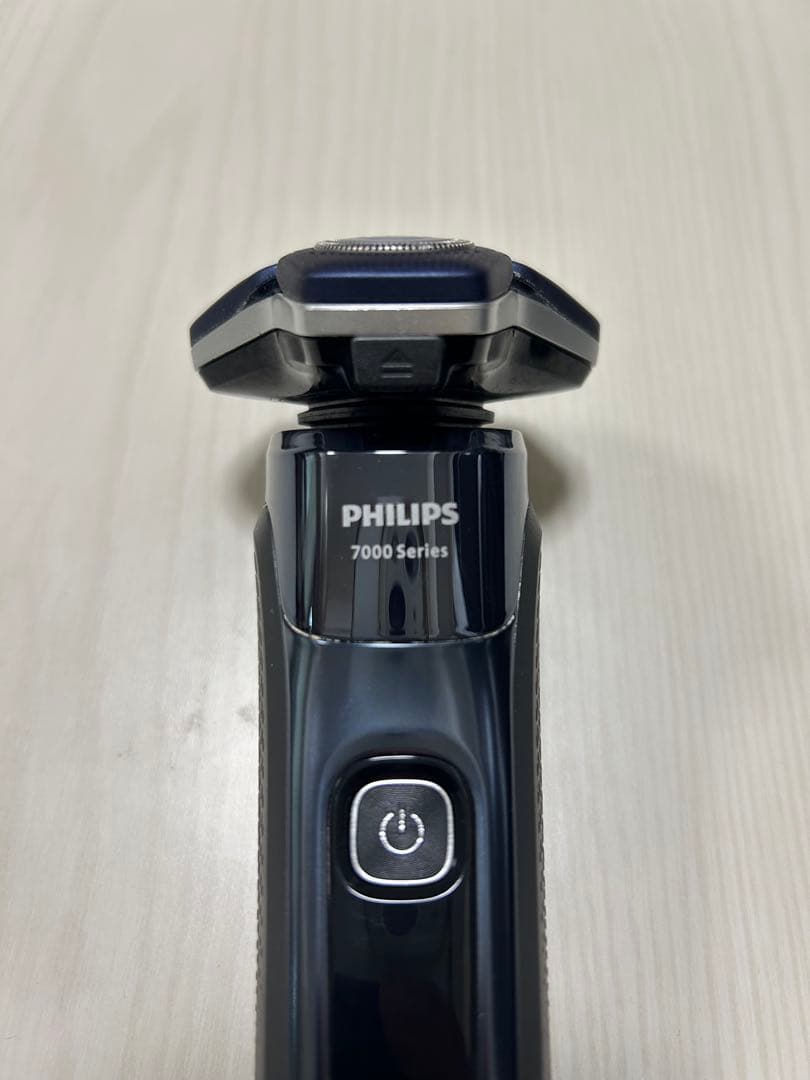 2025年モデル PHILIPS 7000シリーズS7882メンズ電気シェーバー
